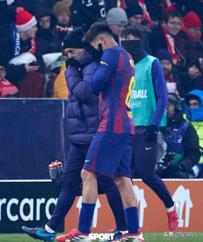 巴萨客场遭遇惨败，欧冠前景堪忧